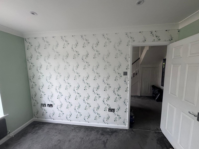 Feature wallpaper installation in Kenley with striking pattern